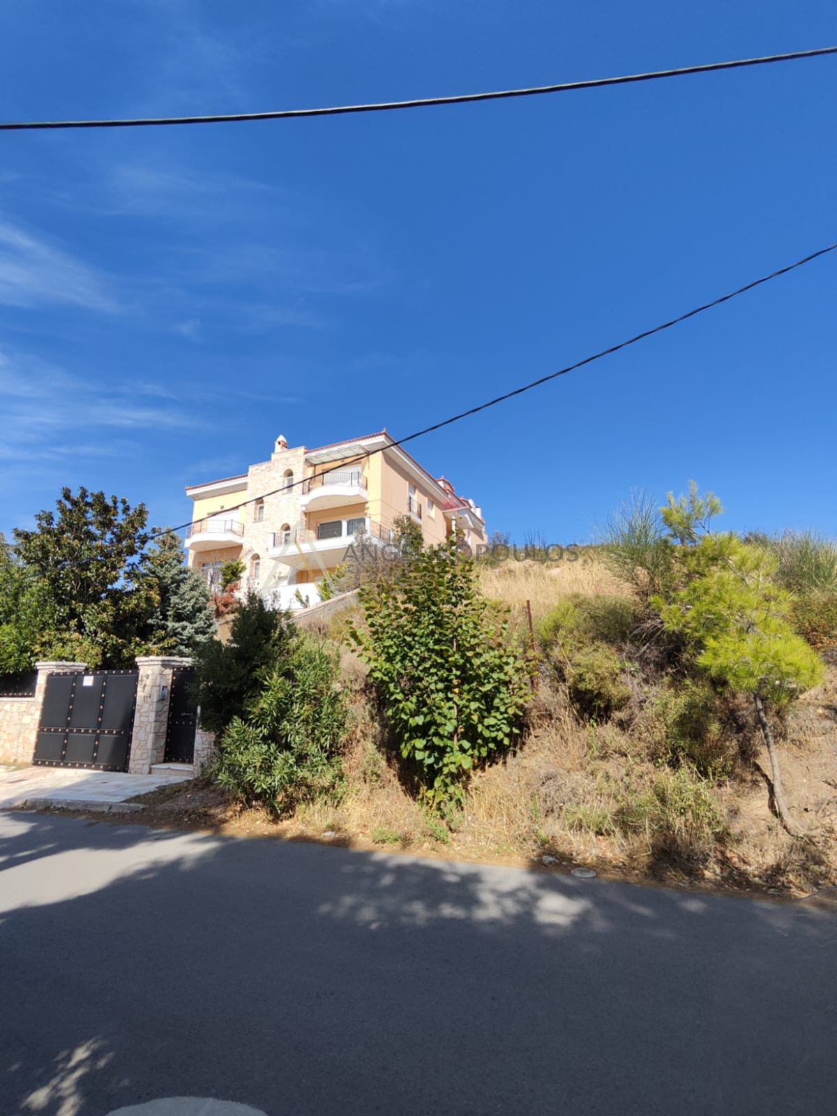 property-img